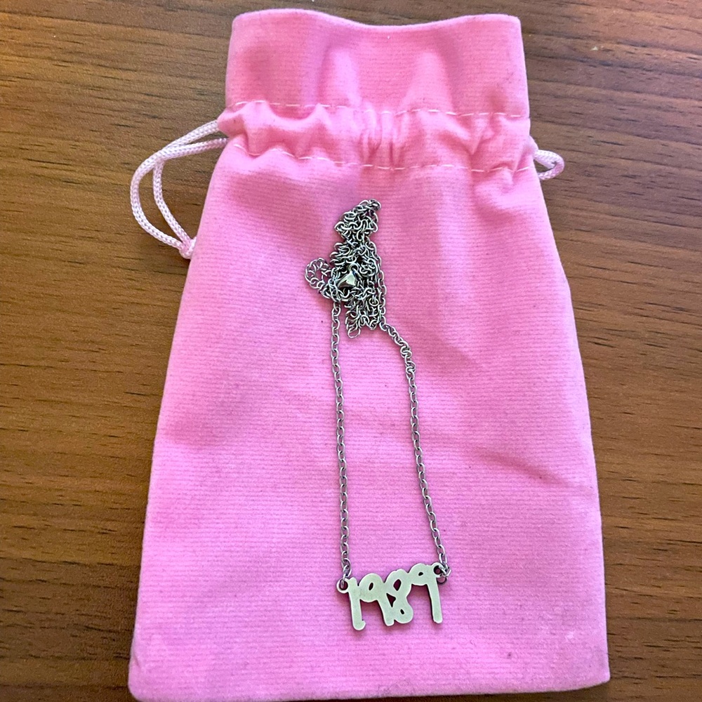 Taylor Swift 1989 inspired necklace